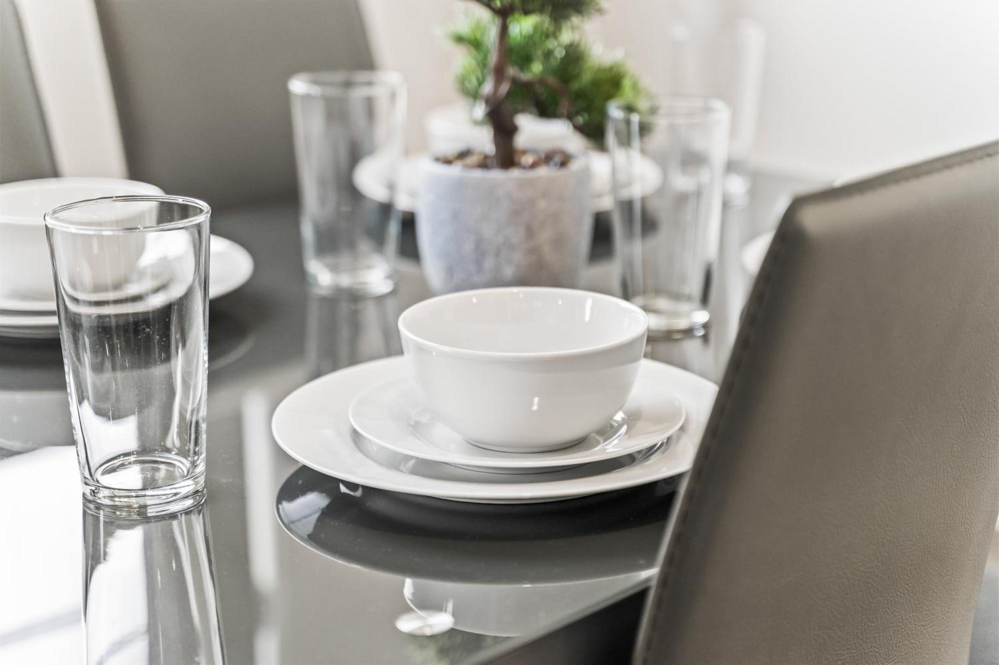 Apartment Stylish 2-bed - Rooftop Views - *