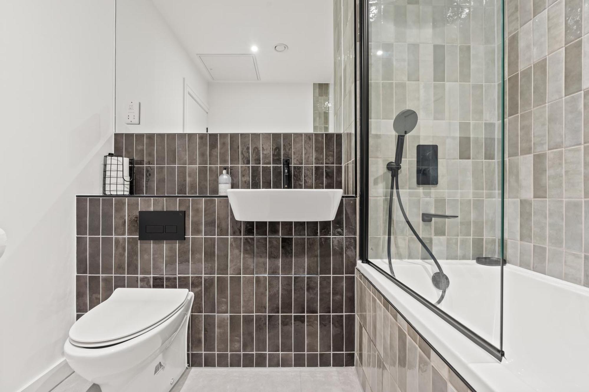 Stylish 2-bed - Rooftop Views - Apartment Birmingham